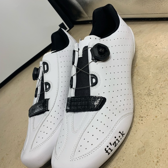 NWT fizik men’s cycling/ racing/ spinning shoes 🚵‍♀️ - Picture 4 of 10